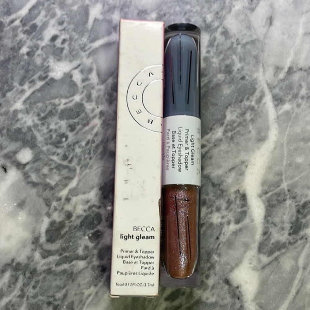 New Becca Cosmetics Light Gleam Liquid Eyeshadow Primer and Topper